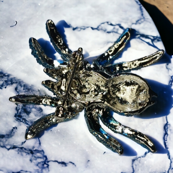 Crystal Bling Tarantula Spider Pin Rhinestone Brooch - Picture 7 of 11